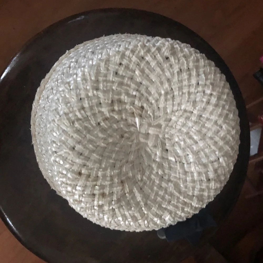 Vintage Cream Straw Hat - Picture 6 of 14